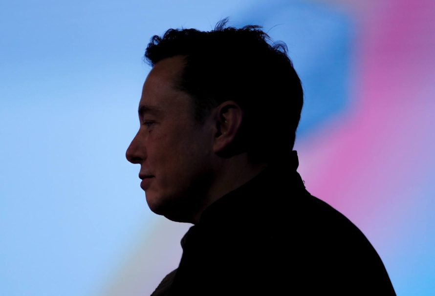 Elon Musk Pretends to Quit Twitter After Refusing to Credit Nier: Automata Fan Art